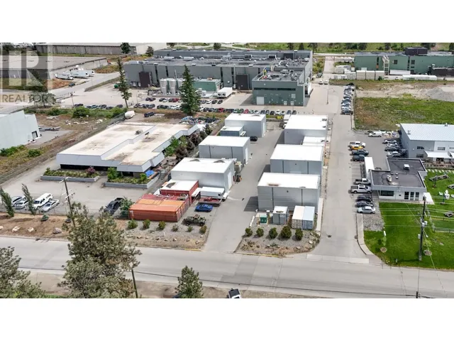 9013 - 9021 Jim Bailey Road, Kelowna, British Columbia V4V2W4