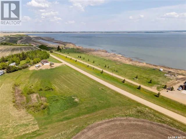 750 Lakeshore DRIVE, Meota, Saskatchewan S0M1X0
