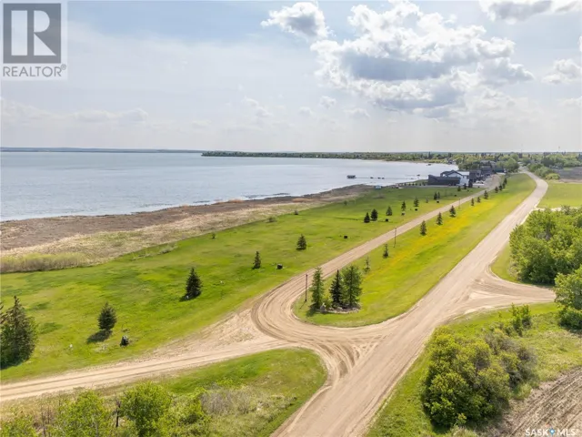 710 Lakeshore DRIVE, Meota, Saskatchewan S0M1X0