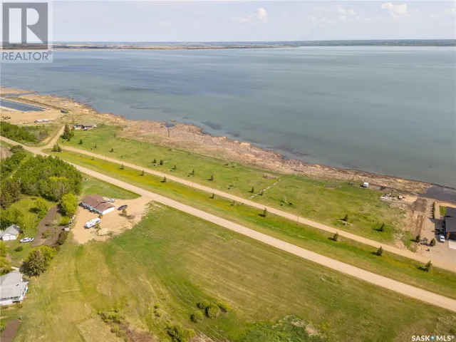 690 Lakeshore DRIVE, Meota, Saskatchewan S0M1X0