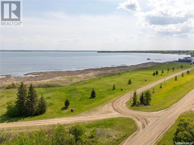 860 Lakeshore DRIVE, Meota, Saskatchewan S0M1X0