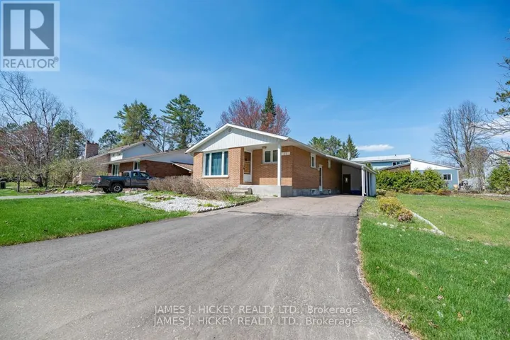 11 HAMMOND COURT, Deep River, Ontario K0J1P0