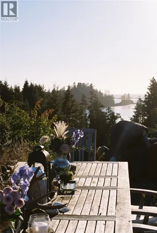 LOT 11 Hawkes Rd, Ucluelet, British Columbia V0R3A0