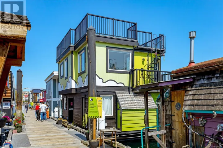 A2 1 Dallas Rd, Victoria, British Columbia V8V0B2