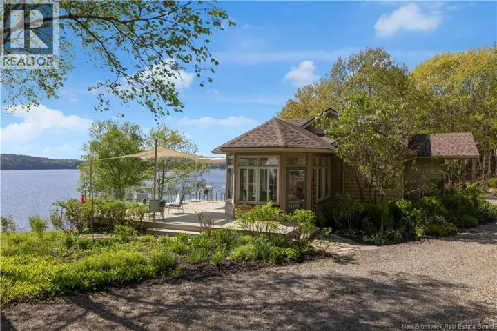 158 Hills Point Road, Oak Bay, New Brunswick E3L4J5