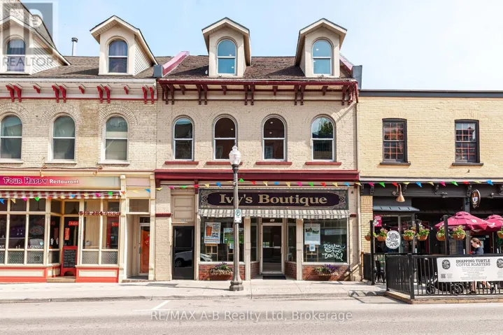 141-143 QUEEN STREET E, St. Marys, Ontario N4X1A3