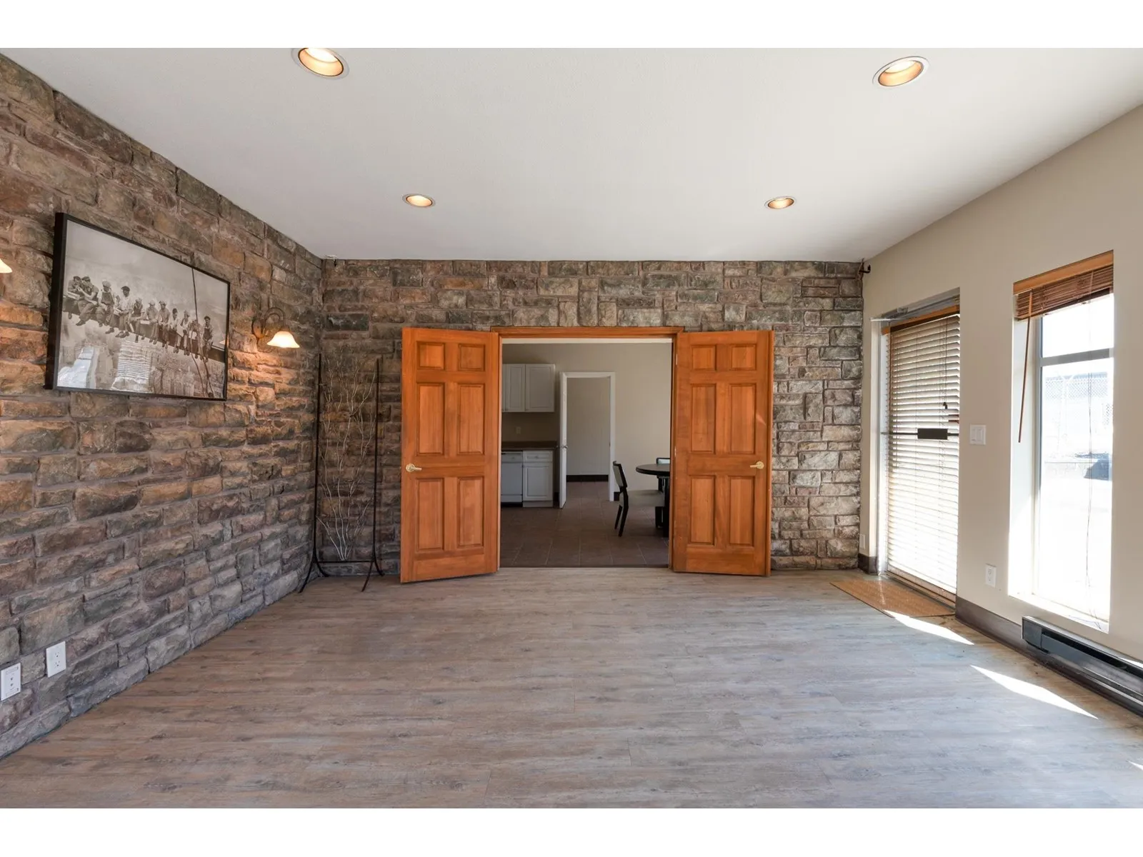 Commercial Sale For Sale