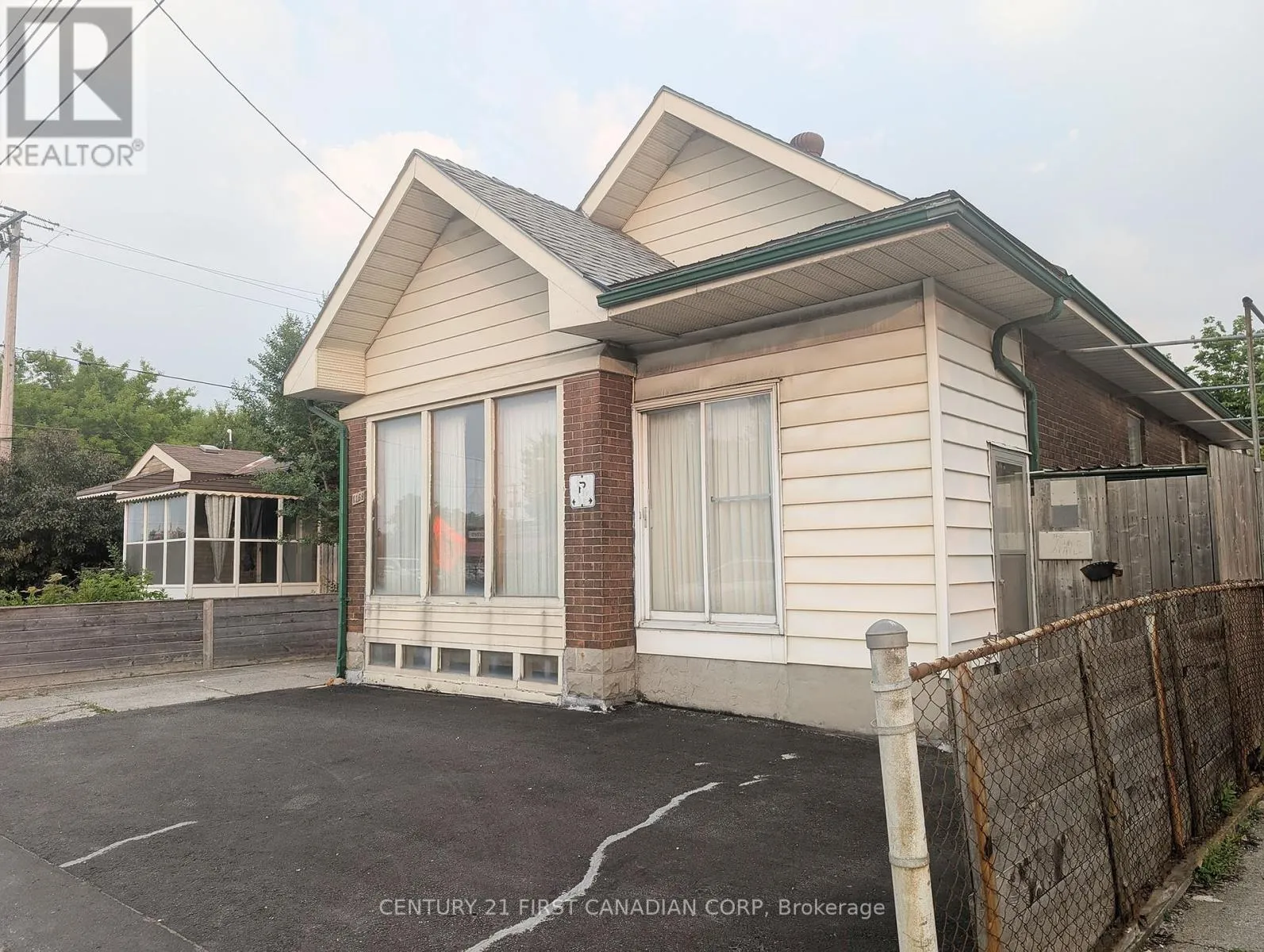 Commercial Sale For Sale