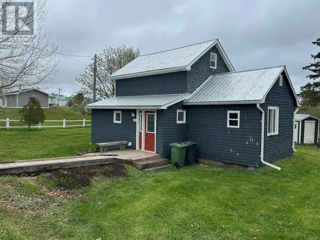 33 KNIGHTS Avenue, Souris, Prince Edward Island C0A2B0