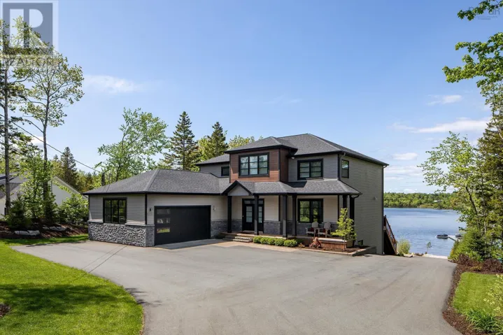 692 McCabe Lake Drive, Middle Sackville, Nova Scotia B4E0N6