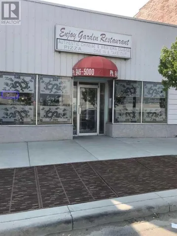 1208 RAILWAY Street, Crossfield, Alberta T0M0S0