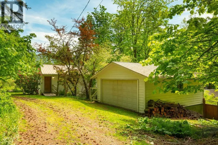 508 COLLINS ROAD, Bowen Island, British Columbia V0N1G1