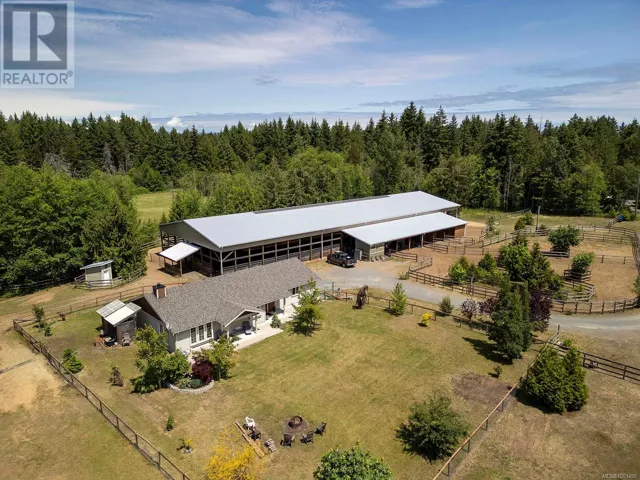 1195 Burbank Rd, Qualicum Beach, British Columbia V9K1Y5