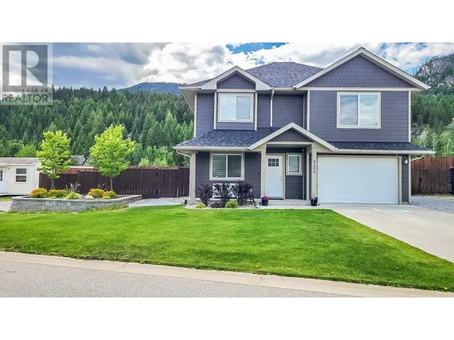 4208 16th Avenue, Castlegar, British Columbia V1N4X7