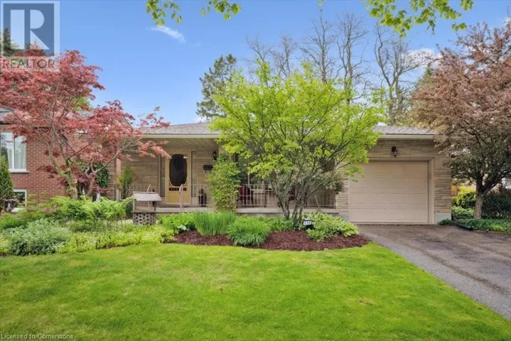 135 GEORGIAN Place, Kitchener, Ontario N2B3P1