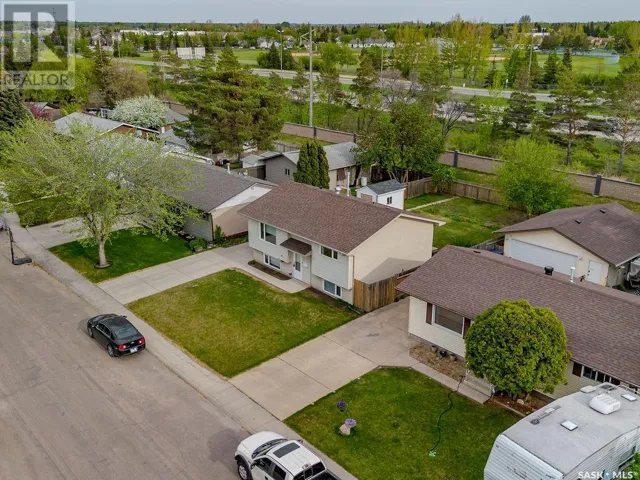 218 Tache CRESCENT, Saskatoon, Saskatchewan S7L5G3