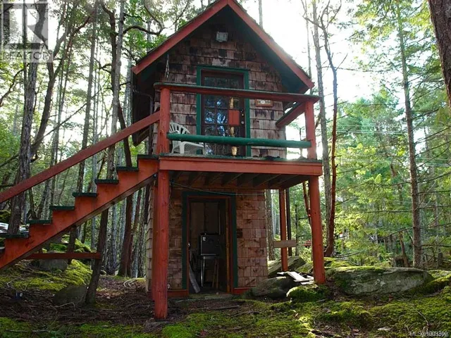 228 Ling Cod Lane, Mudge Island, British Columbia V0V0V0
