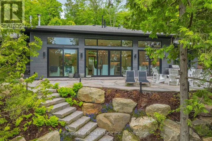 1100 CAPTAINS LANE LANE, Algonquin Highlands (Sherborne), Ontario P0A1E0