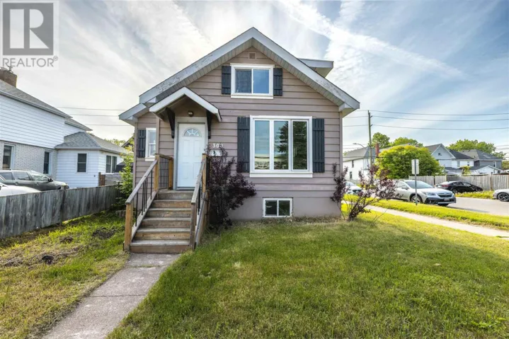 300 Archibald ST N, THUNDER BAY, Ontario P7C3Y4