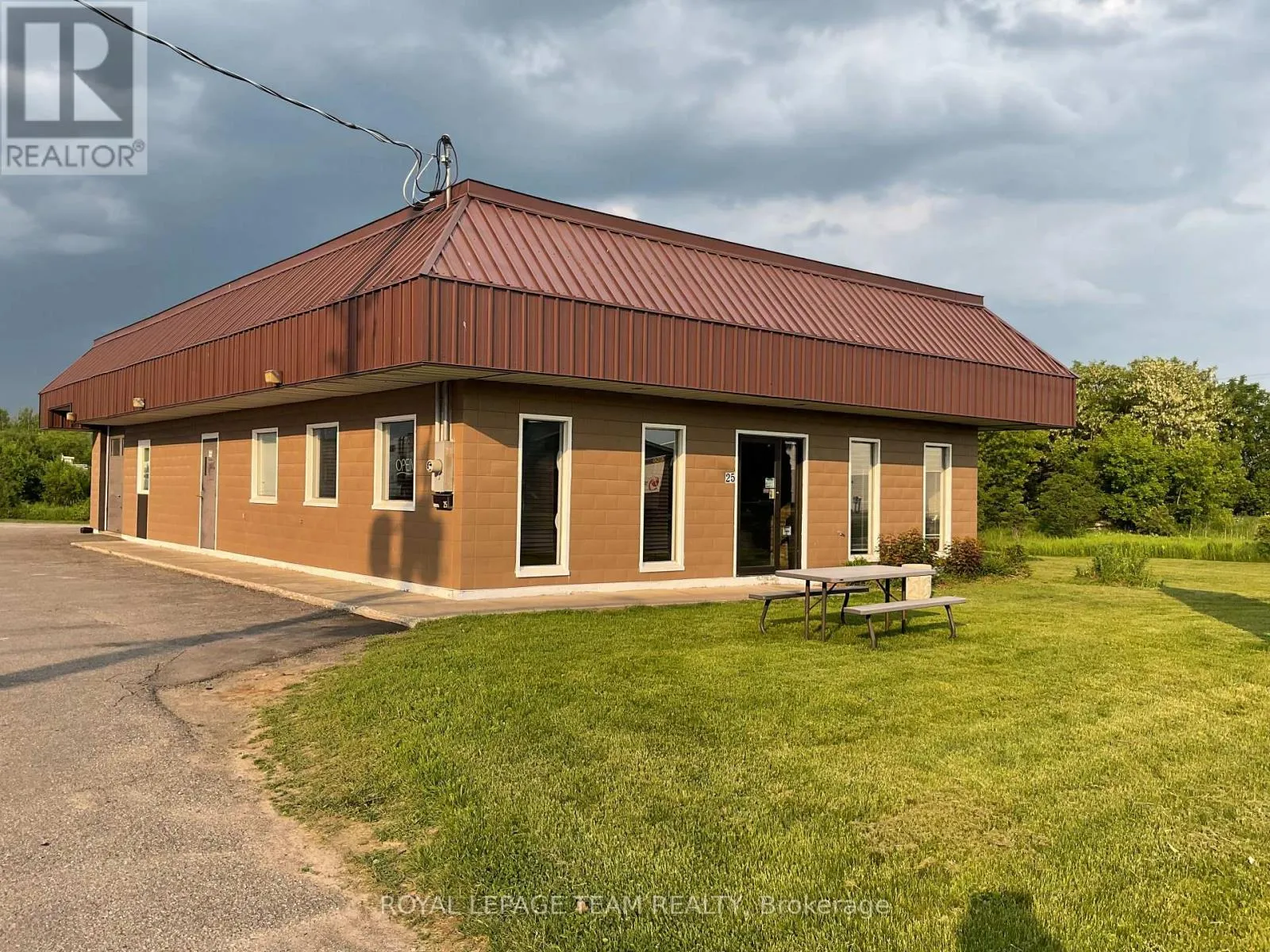 Commercial Sale For Sale