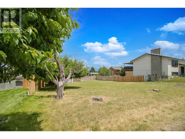 604 16TH S Street, Cranbrook, British Columbia V1C5V4