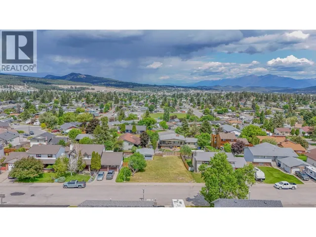 604 16TH S Street, Cranbrook, British Columbia V1C5V4