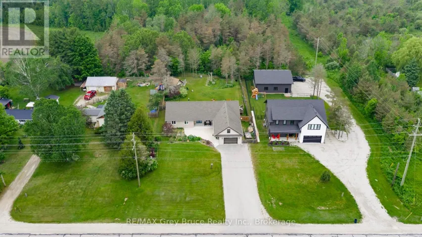 236 BRUCE STREET, South Bruce Peninsula, Ontario N0H2T0