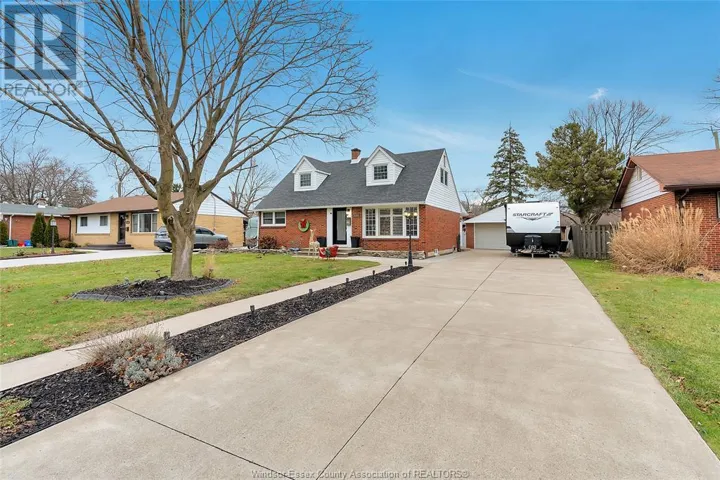 3456 GLENWOOD, Windsor, Ontario N9E2Y5