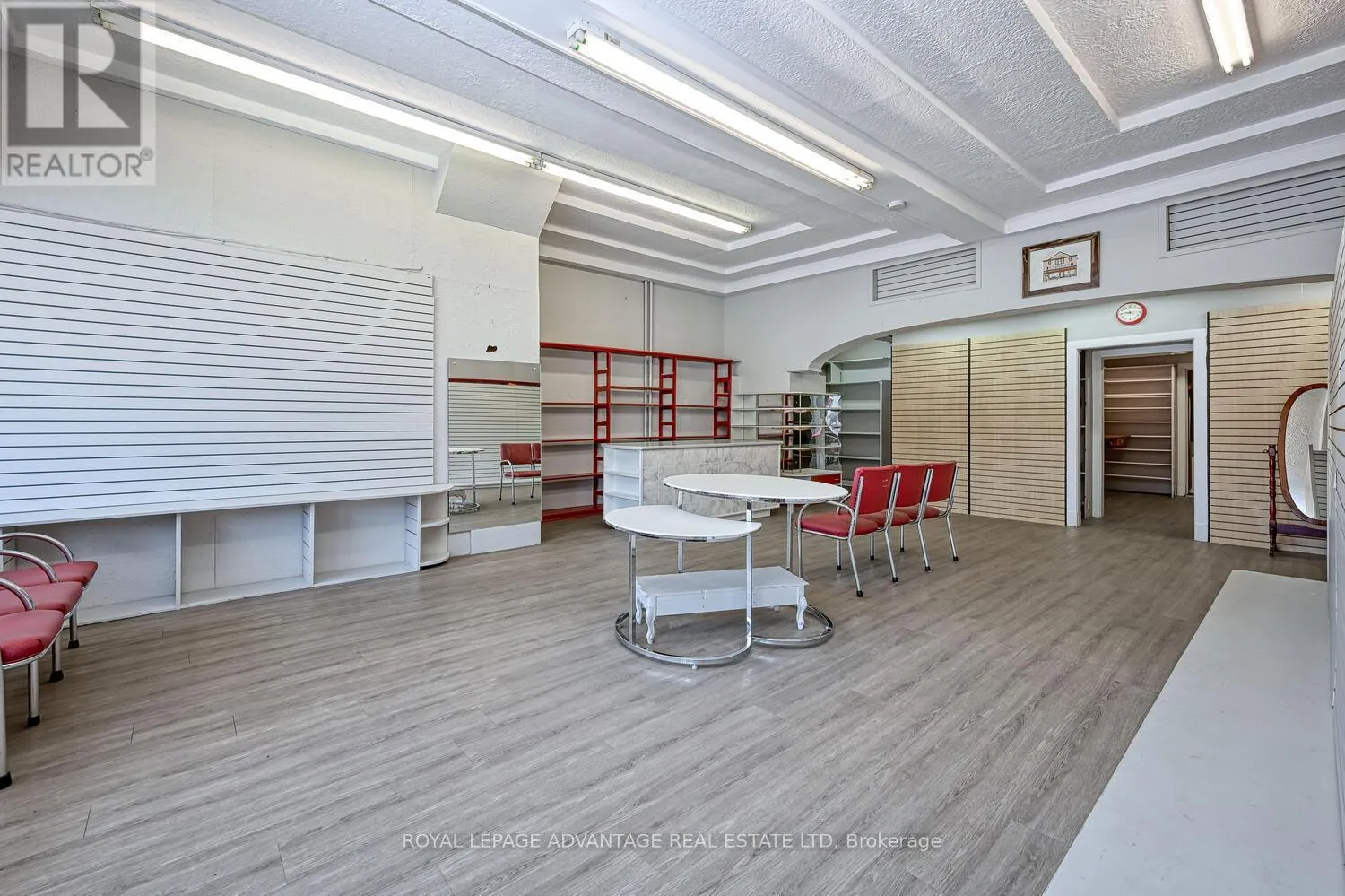 Commercial Sale For Sale