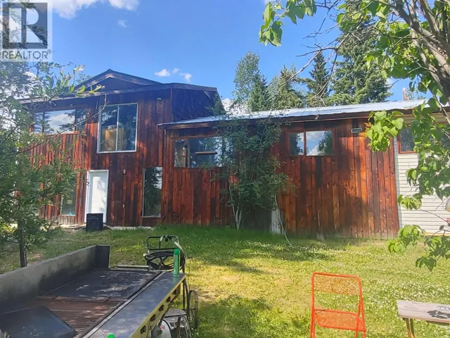 7814 LITTLE FORT 24 HIGHWAY, Lone Butte, British Columbia V0K1X2