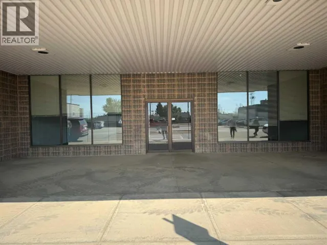 5010 54 Avenue, Grimshaw, Alberta T0H1W0