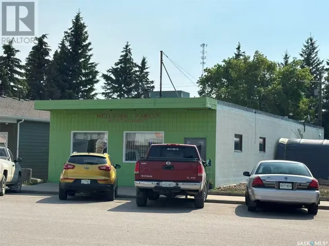 17 Centre STREET, Neilburg, Saskatchewan S0M2C0