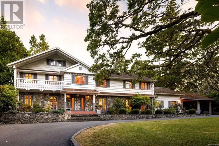 3460 Beach Dr, Oak Bay, British Columbia V8R6M5