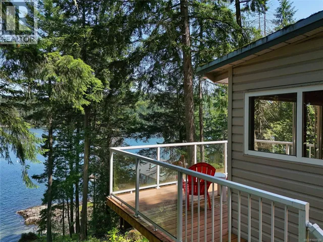 177 Mariners Way, Mayne Island, British Columbia V0N2J2