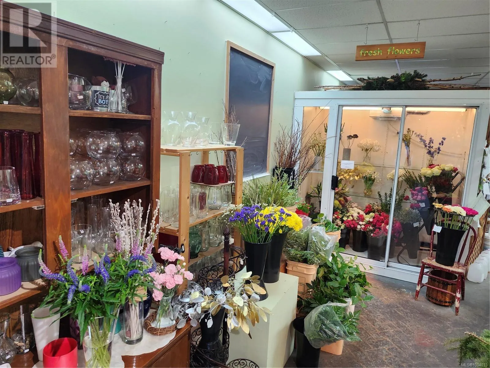 Commercial Sale For Sale