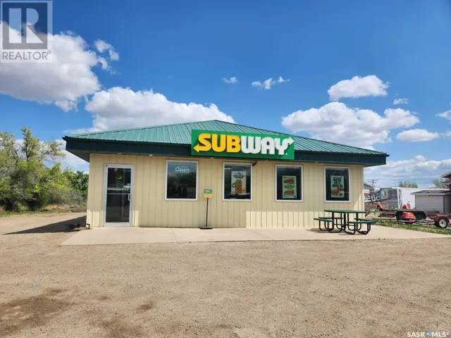 115 21 HIGHWAY N, Leader, Saskatchewan S0N1H0