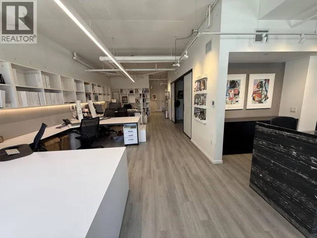 3327 W 4TH AVENUE, Vancouver, British Columbia V6R1N6