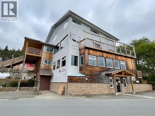 3200 OCEANVIEW DRIVE, Daajing Giids City, British Columbia V8J3V6