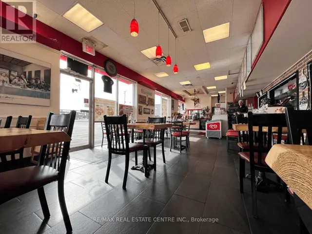 667 FOURTH LINE, Oakville (QE Queen Elizabeth), Ontario L6L5B5