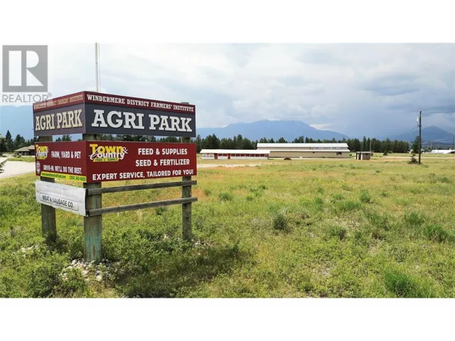 553 Highway 93/95, Invermere, British Columbia V0A1K3