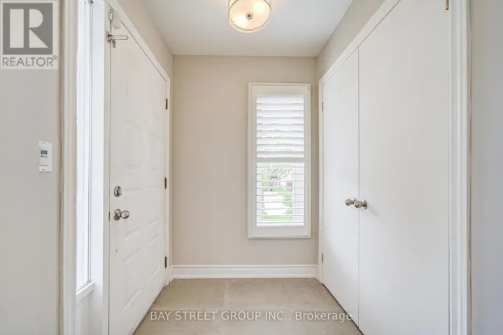 23 WASHINGTON AVENUE, Oakville (CO Central), Ontario L6K1W5