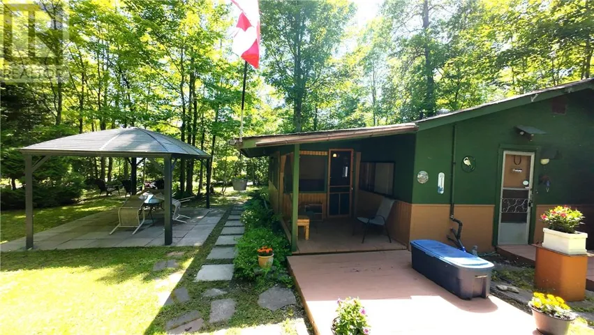 311 #17 Crosshill Rd., M'chigeeng, Ontario P0P1G0