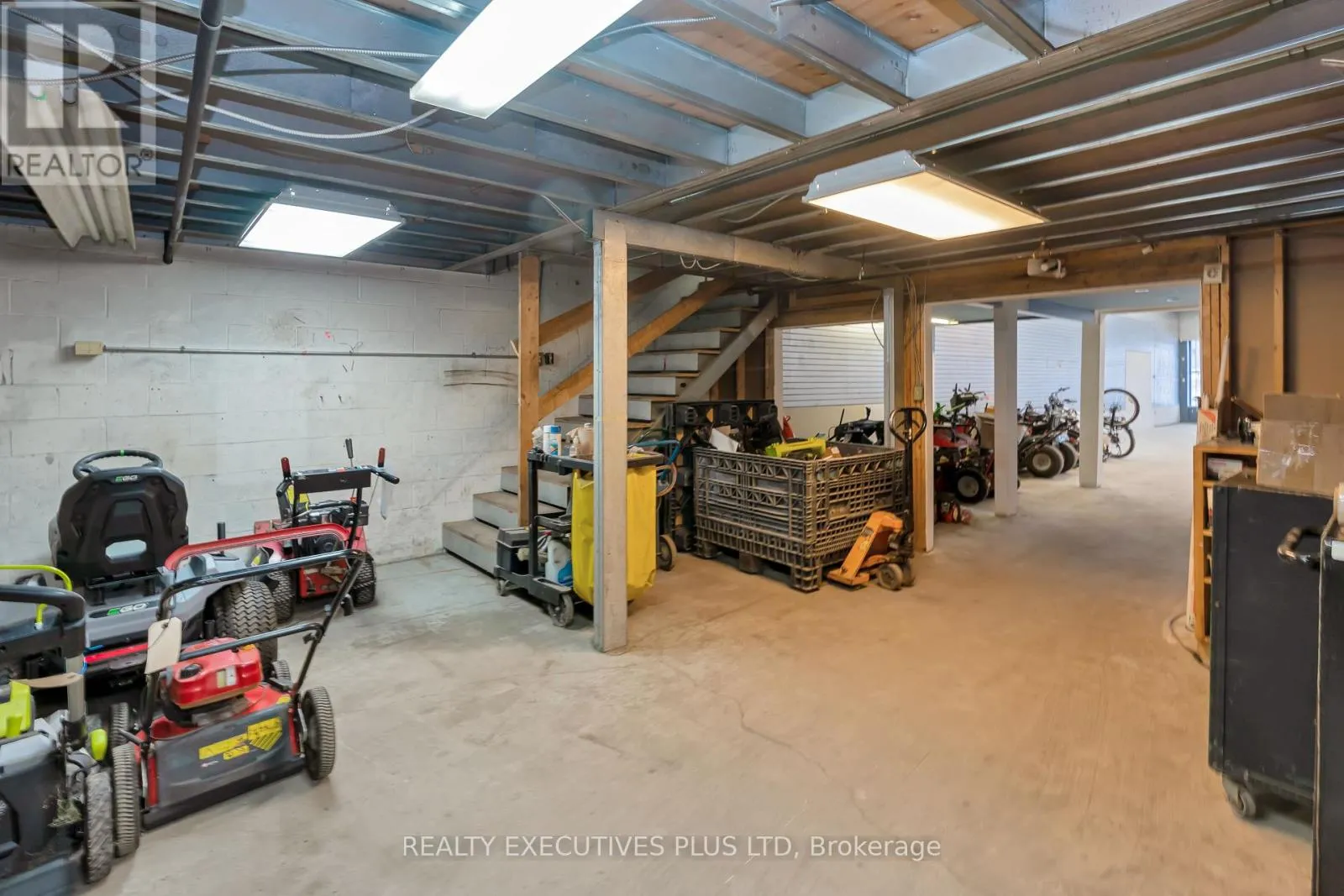 Commercial Sale For Sale