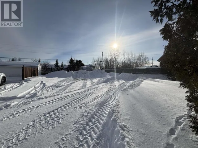 16 Sandpiper AVE, MANITOUWADGE, Ontario P0T2C0