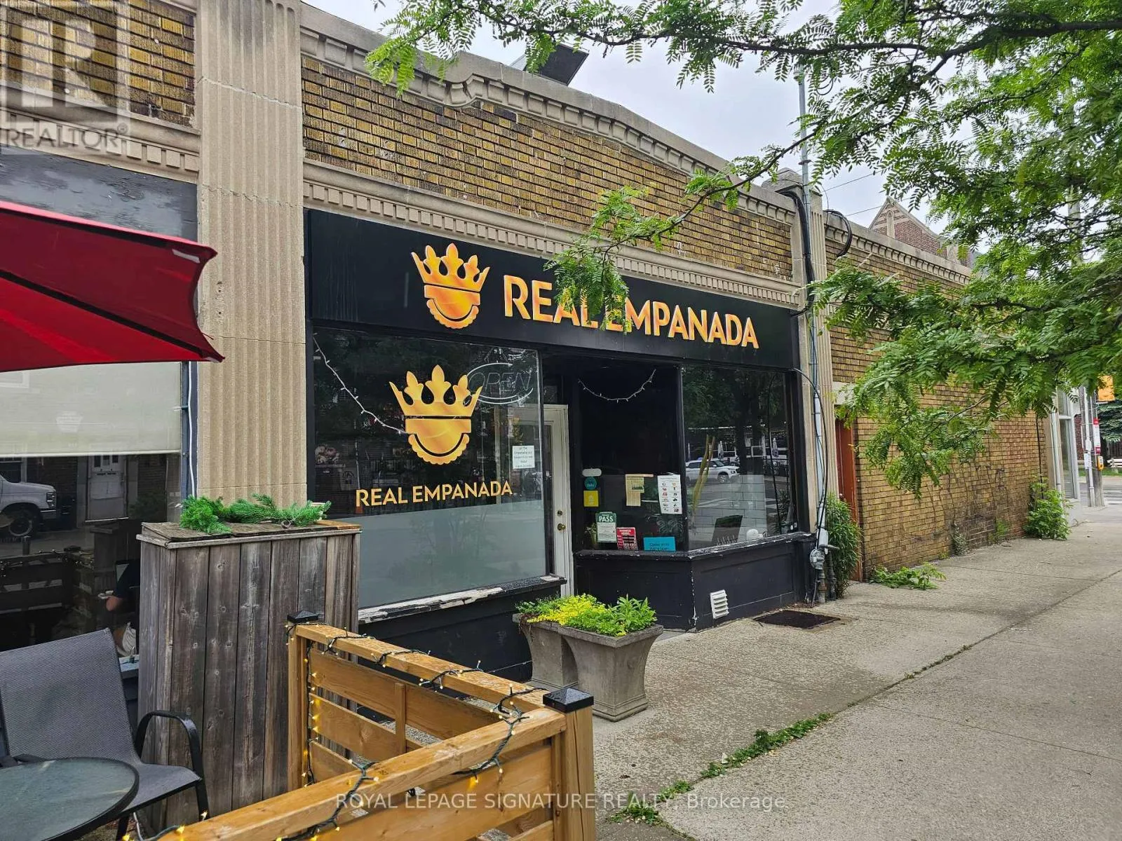 Commercial Sale For Sale