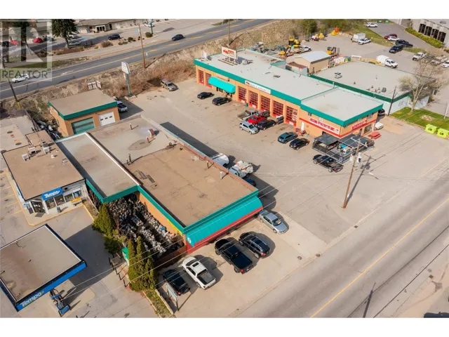 2865 B and 2929 Hiighway Drive, Trail, British Columbia V1R2T2