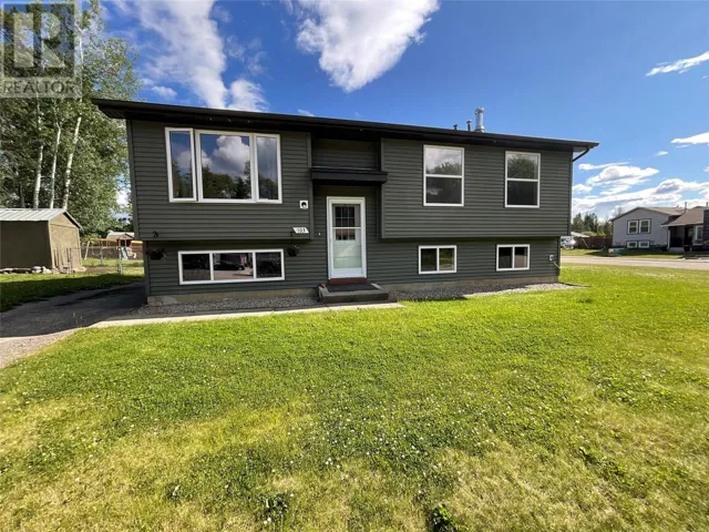 103 Hambrook Lane, Tumbler Ridge, British Columbia V0C2W0