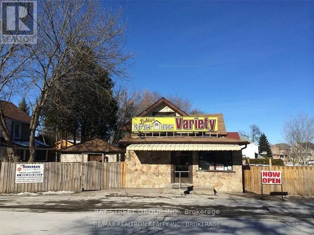 695 SRIGLEY STREET, Newmarket (Gorham-College Manor), Ontario L3Y1X3