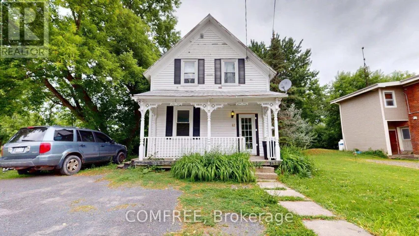 41 MAIN STREET, South Stormont, Ontario K0C1Y0