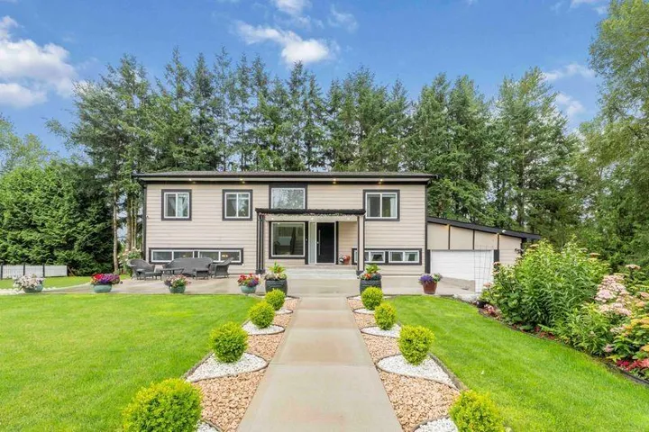 1770 252 STREET, Langley, British Columbia V4W2E3